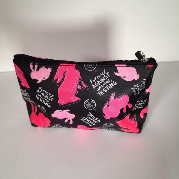 The Body Shop Make-Up Bag Forever Against Animal Testing - Picture 3 of 4